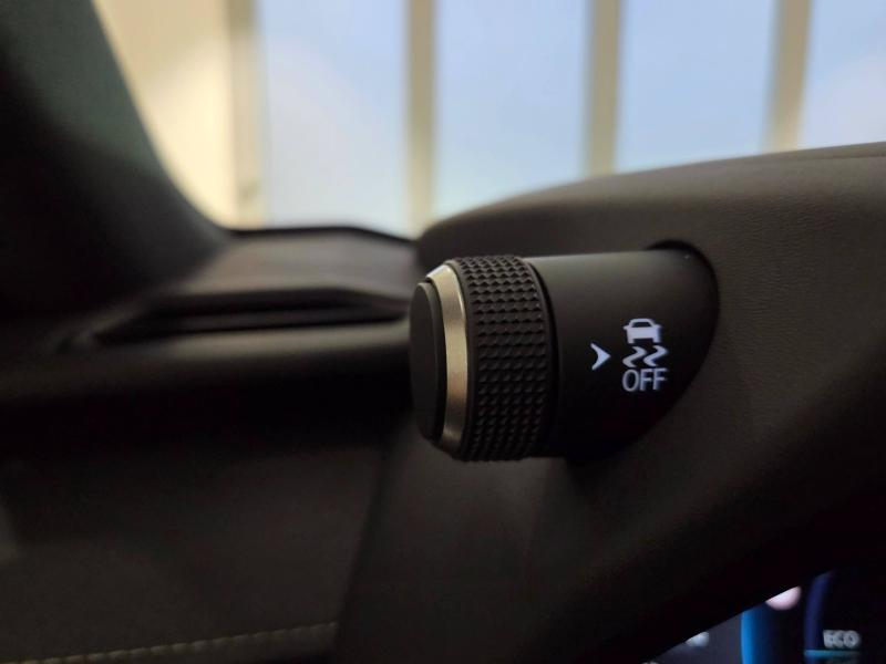 LEXUS UX d’occasion à vendre à AUBIÈRE chez ARVERNE (Photo 12)