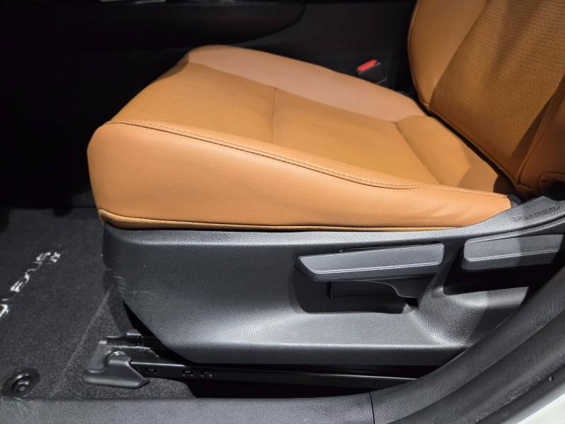 LEXUS UX d’occasion à vendre à AUBIÈRE chez ARVERNE (Photo 12)