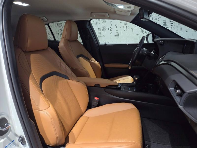 LEXUS UX d’occasion à vendre à AUBIÈRE chez ARVERNE (Photo 13)