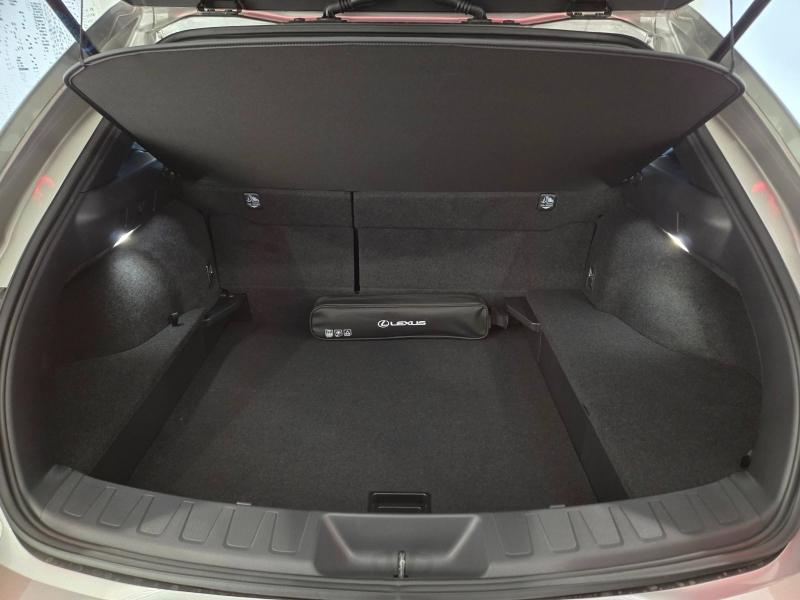 LEXUS UX d’occasion à vendre à AUBIÈRE chez ARVERNE (Photo 16)