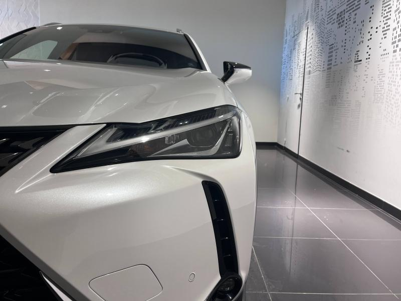 LEXUS UX d’occasion à vendre à AUBIÈRE chez ARVERNE (Photo 8)