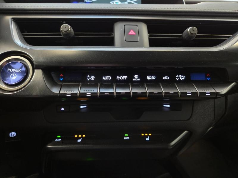 LEXUS UX d’occasion à vendre à AUBIÈRE chez ARVERNE (Photo 7)