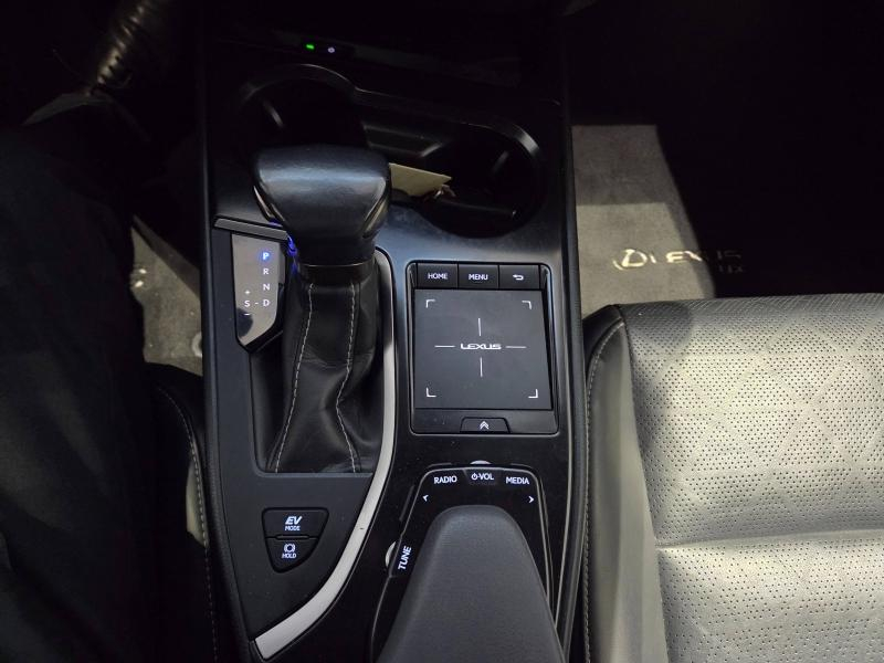 LEXUS UX d’occasion à vendre à AUBIÈRE chez ARVERNE (Photo 9)