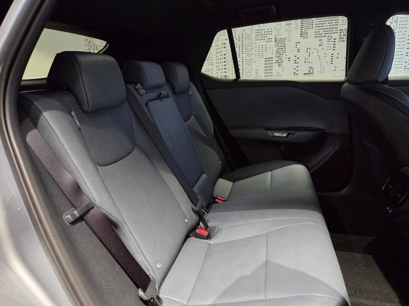 LEXUS RZ d’occasion à vendre à AUBIÈRE chez ARVERNE (Photo 14)
