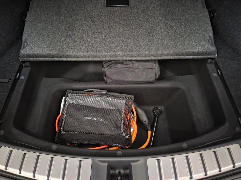 LEXUS RZ d’occasion à vendre à AUBIÈRE chez ARVERNE (Photo 16)