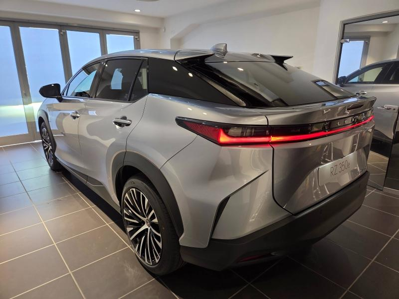 LEXUS RZ d’occasion à vendre à AUBIÈRE chez ARVERNE (Photo 17)