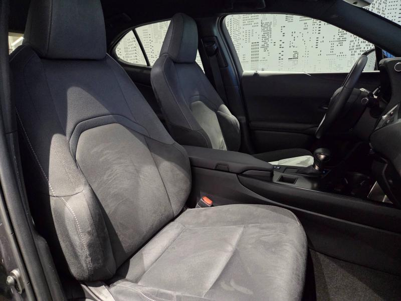 LEXUS UX d’occasion à vendre à AUBIÈRE chez ARVERNE (Photo 10)