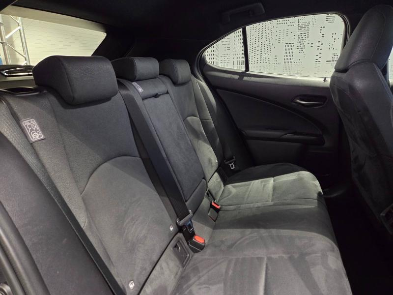 LEXUS UX d’occasion à vendre à AUBIÈRE chez ARVERNE (Photo 11)