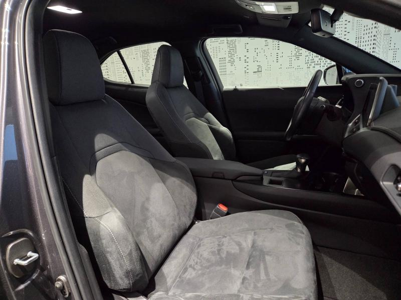 LEXUS UX d’occasion à vendre à AUBIÈRE chez ARVERNE (Photo 11)