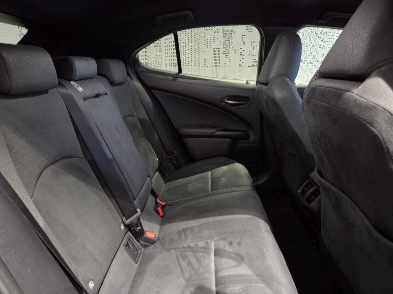 LEXUS UX d’occasion à vendre à AUBIÈRE chez ARVERNE (Photo 11)