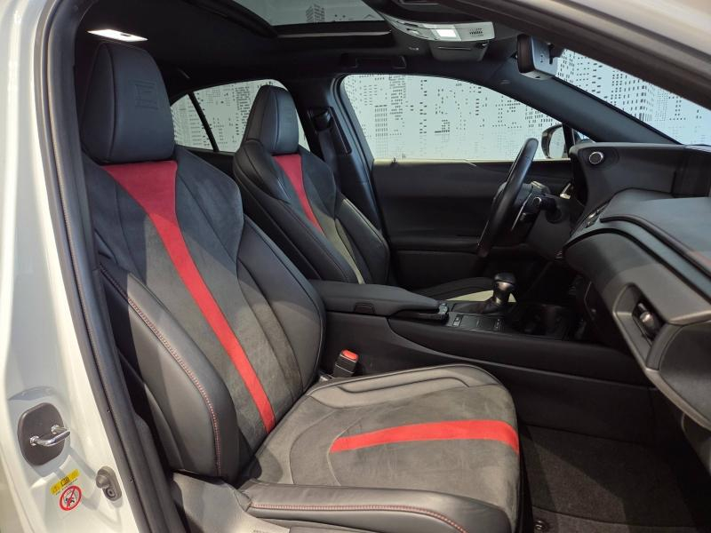 LEXUS UX d’occasion à vendre à AUBIÈRE chez ARVERNE (Photo 14)