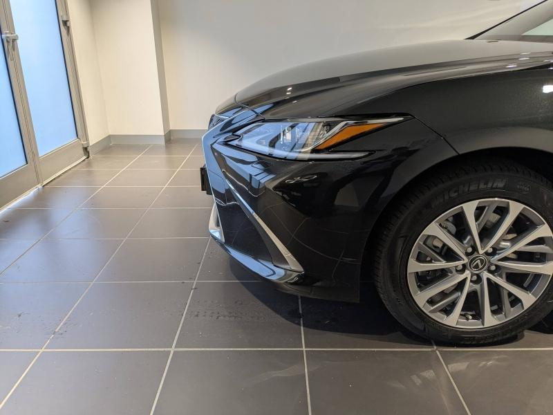 LEXUS ES d’occasion à vendre à AUBIÈRE chez ARVERNE (Photo 16)