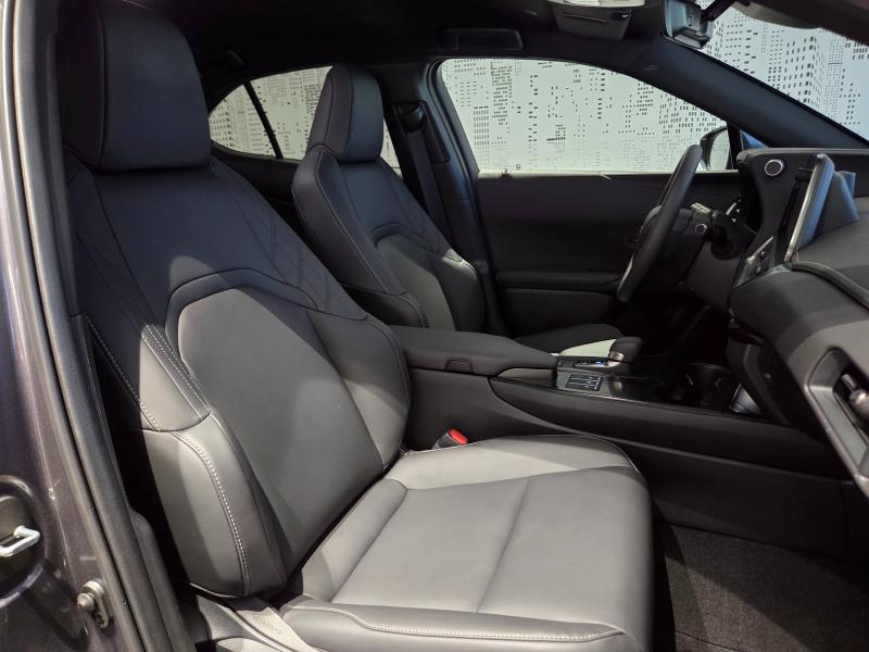 LEXUS UX d’occasion à vendre à AUBIÈRE chez ARVERNE (Photo 12)